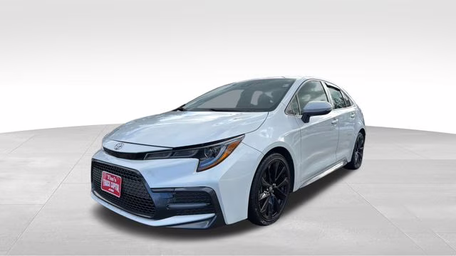 2020 Blizzard Pearl Toyota Corolla SE FWD Sedan