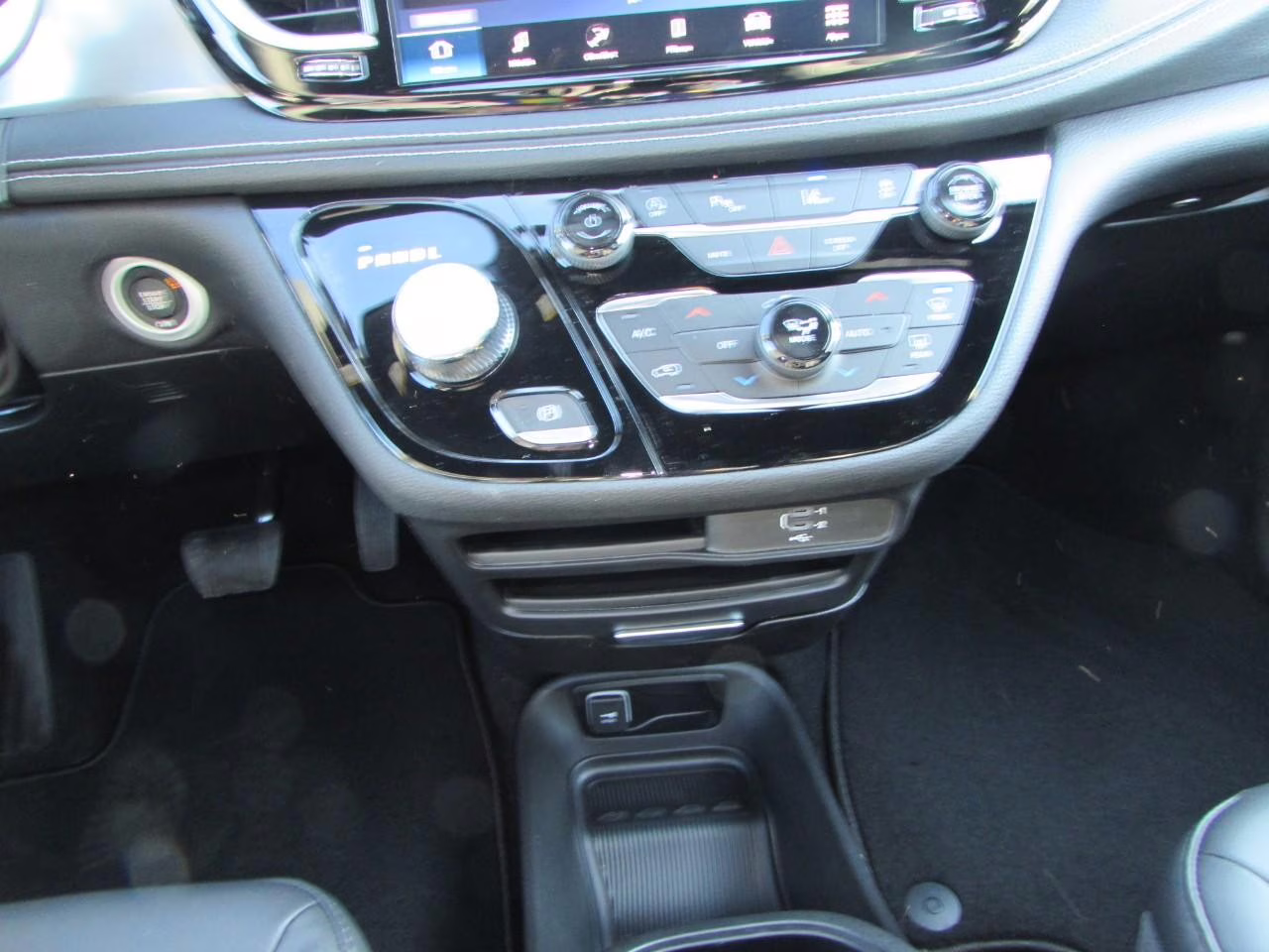 2026 Bright White Clearcoat Chrysler Pacifica Select FWD Van