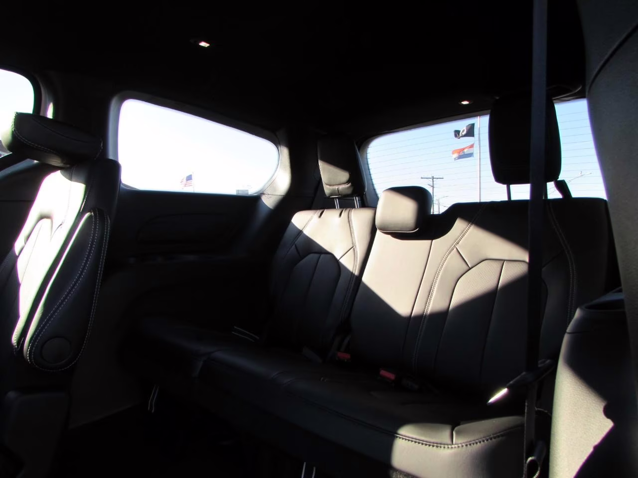 2026 Bright White Clearcoat Chrysler Pacifica Select FWD Van