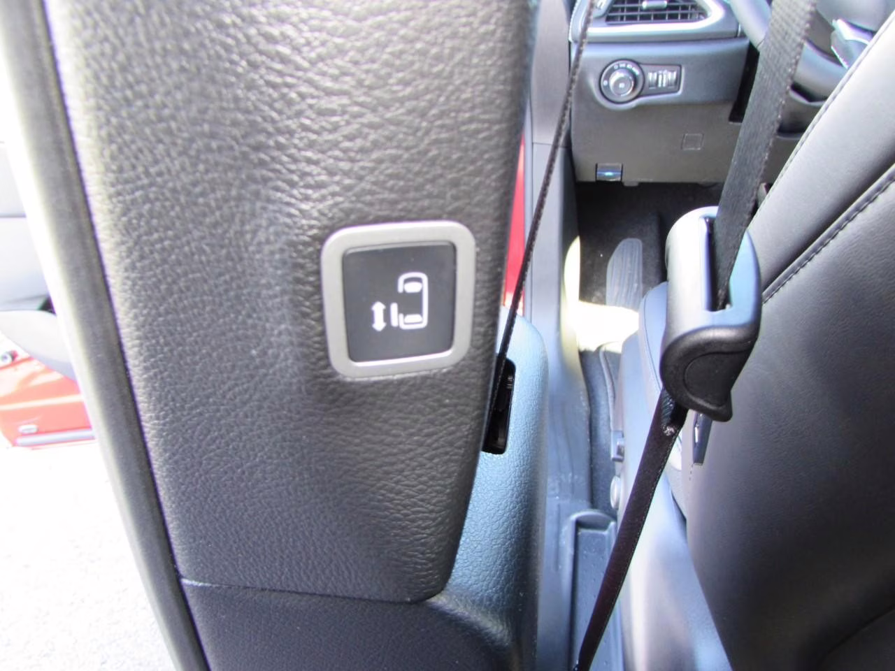 2026 Red Hot Pearlcoat Chrysler Pacifica Select FWD Van