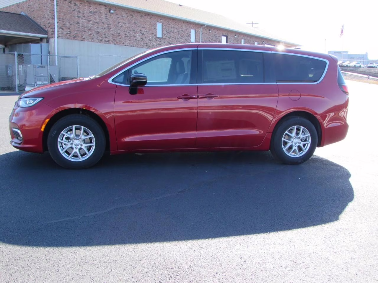 2026 Red Hot Pearlcoat Chrysler Pacifica Select FWD Van