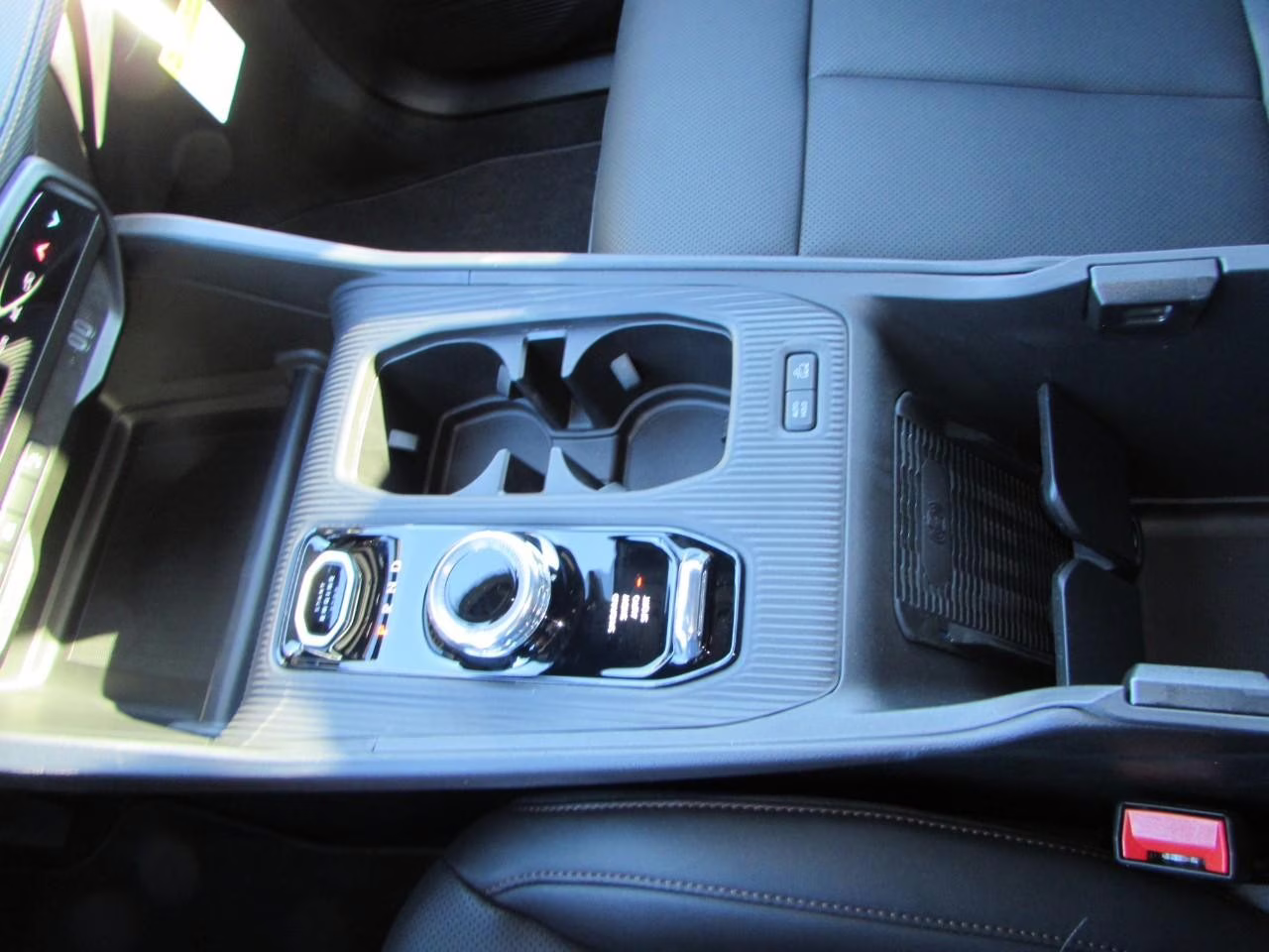 2026 Bright White Clearcoat Jeep Cherokee Limited 4X4 SUV