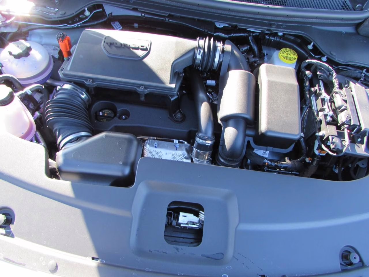 2026 Bright White Clearcoat Jeep Cherokee Limited 4X4 SUV