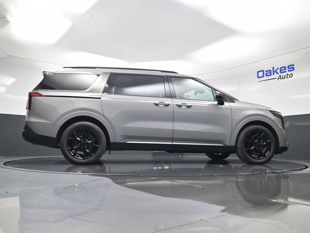 2026 Ceramic Silver Kia Carnival Hybrid SX Prestige FWD Van