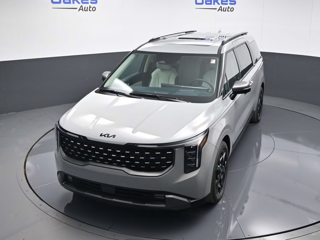 2026 Ceramic Silver Kia Carnival Hybrid SX Prestige FWD Van