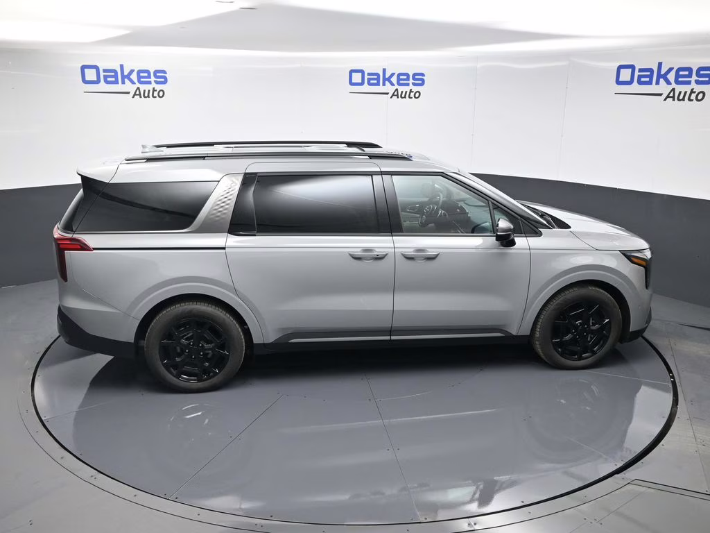 2026 Ceramic Silver Kia Carnival Hybrid SX Prestige FWD Van