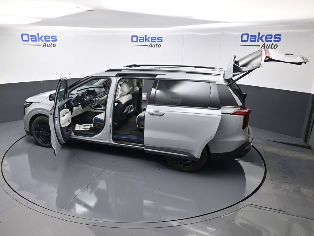 2026 Ceramic Silver Kia Carnival Hybrid SX Prestige FWD Van