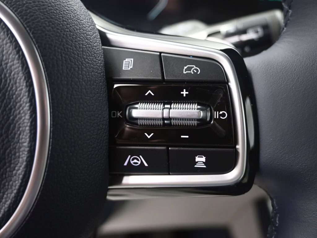 2026 Ceramic Silver Kia Carnival Hybrid SX Prestige FWD Van