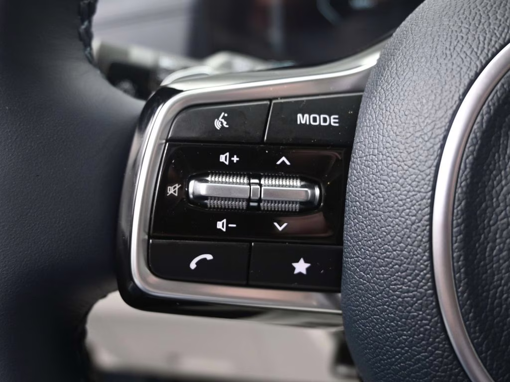 2026 Ceramic Silver Kia Carnival Hybrid SX Prestige FWD Van