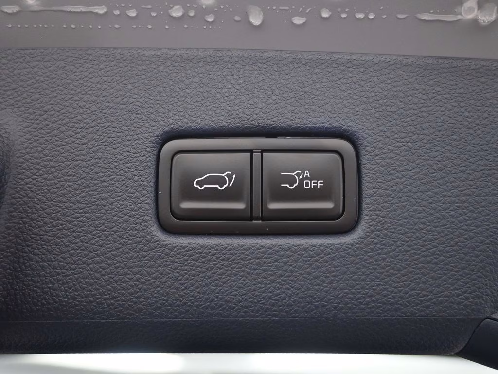 2026 Ceramic Silver Kia Carnival Hybrid SX Prestige FWD Van