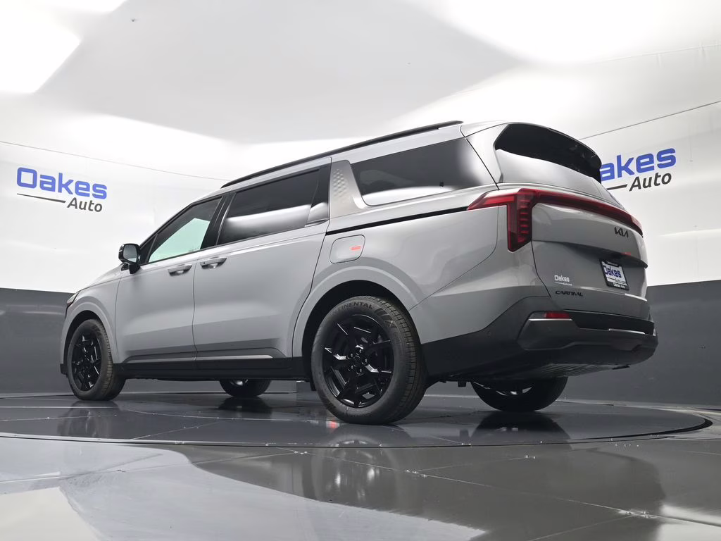2026 Ceramic Silver Kia Carnival Hybrid SX Prestige FWD Van