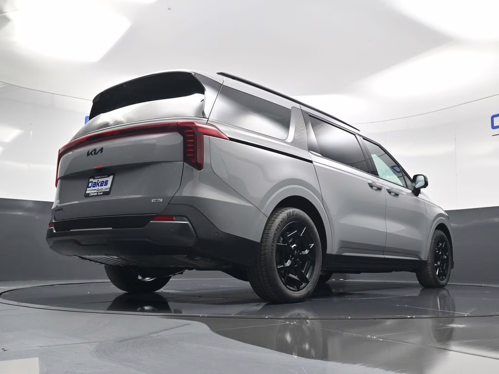 2026 Ceramic Silver Kia Carnival Hybrid SX Prestige FWD Van
