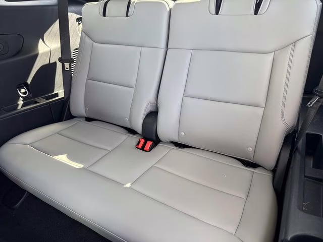 2026 White Metallic Ford Explorer Active RWD SUV