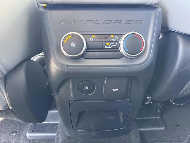 2026 White Metallic Ford Explorer Active RWD SUV
