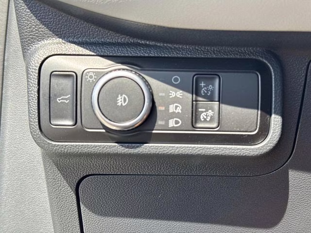 2026 White Metallic Ford Explorer Active RWD SUV