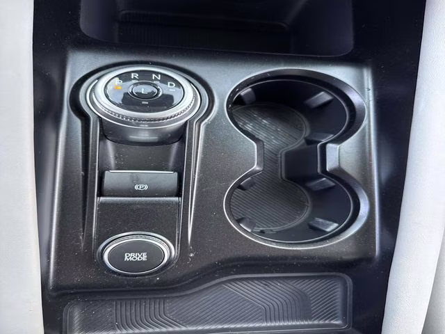 2026 White Metallic Ford Explorer Active RWD SUV