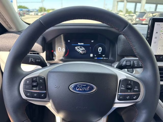 2026 White Metallic Ford Explorer Active RWD SUV