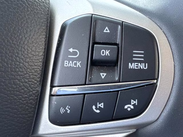 2026 White Metallic Ford Explorer Active RWD SUV