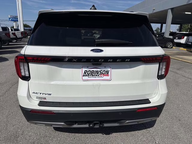 2026 White Metallic Ford Explorer Active RWD SUV