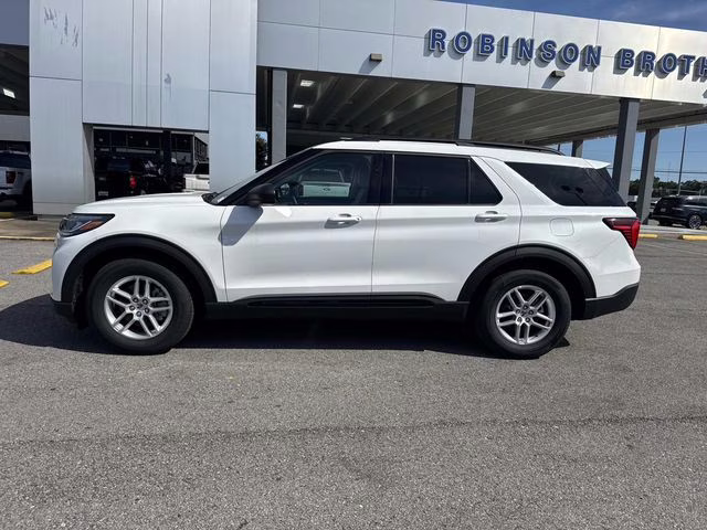 2026 White Metallic Ford Explorer Active RWD SUV