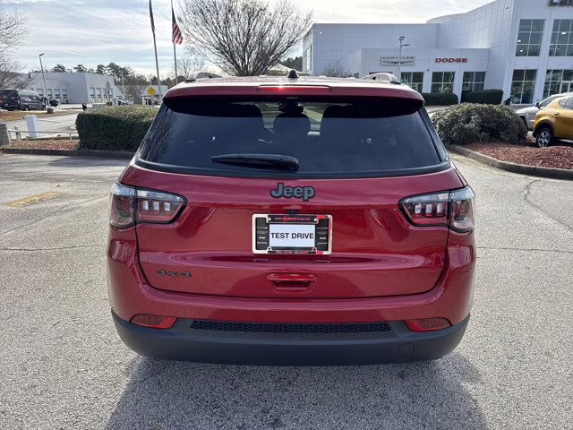 2026 Red Hot Pearlcoat Jeep Compass Latitude Altitude 4X4 SUV