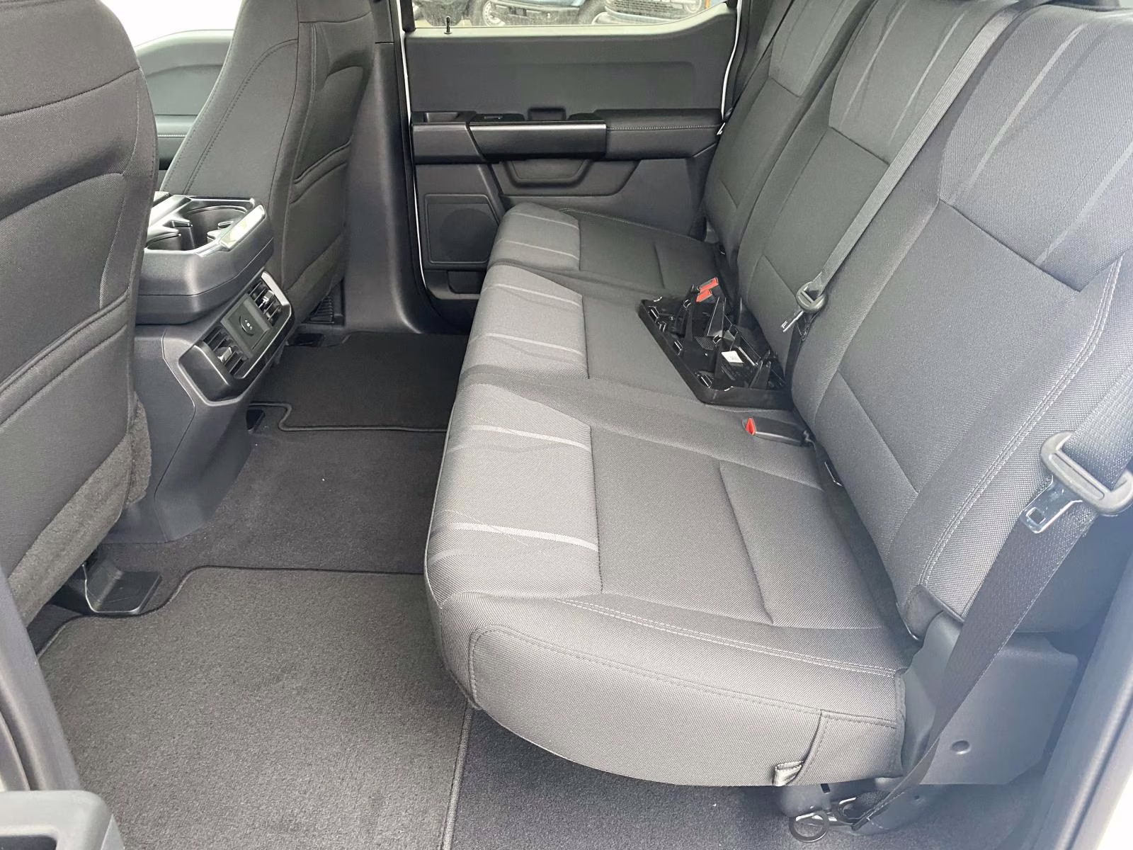 2026 Oxford White Ford F-150 STX 4X4 Truck