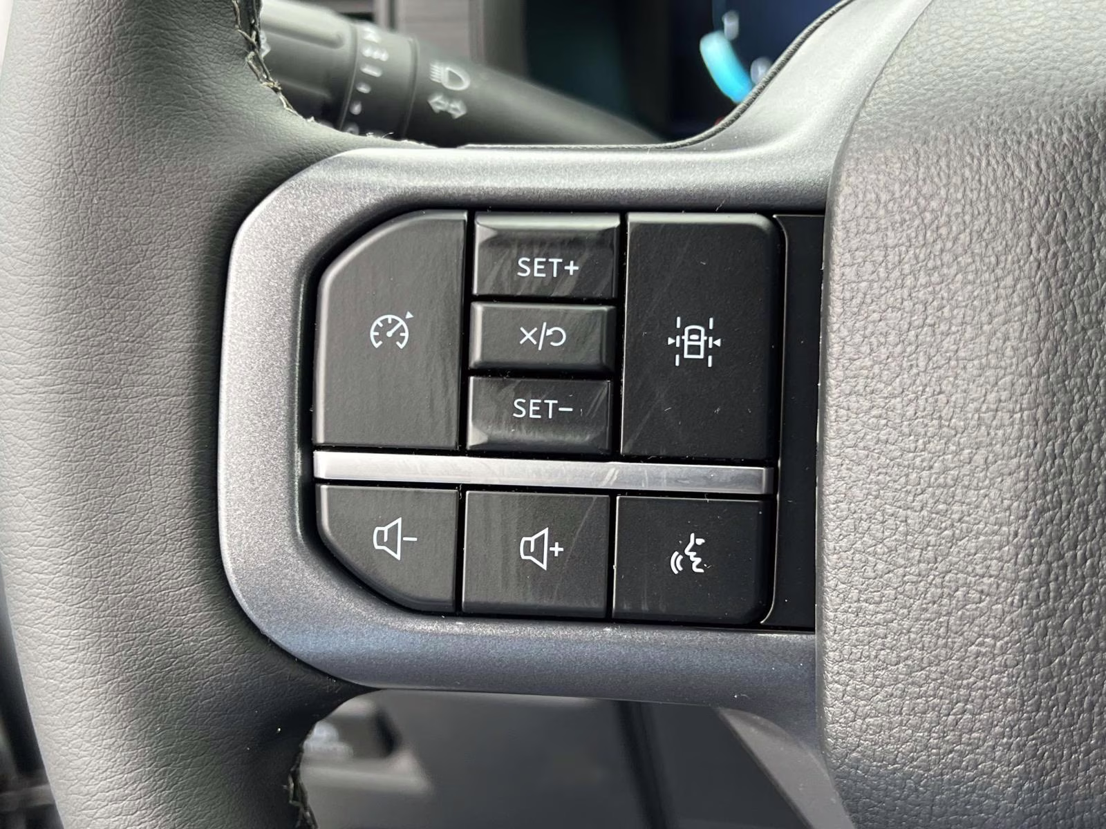 2026 Oxford White Ford F-150 XLT 4X4 Truck