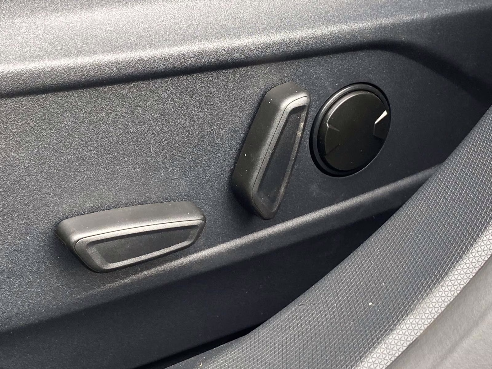 2026 Star White Metallic TC Ford Mustang Mach-E Select RWD SUV