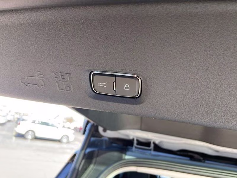 2026 Glacier Gray Metallic Tri-Coat Ford Expedition Active 4X4 SUV