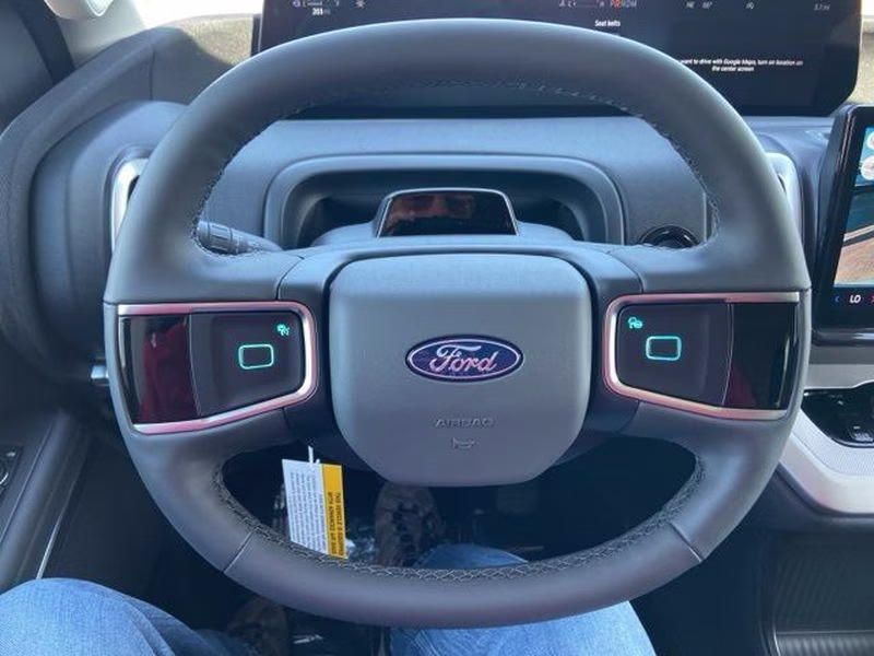 2026 Glacier Gray Metallic Tri-Coat Ford Expedition Active 4X4 SUV