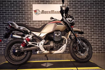 2025 Moto Guzzi V85 TT TRAVEL Motorcycle