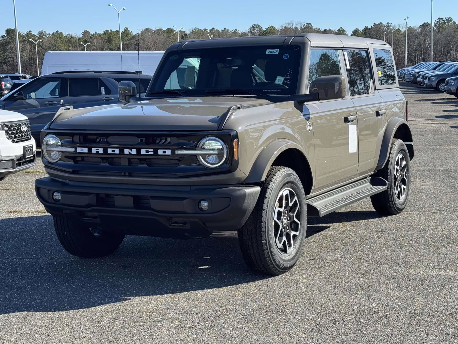 2026 Marsh Gray Ford Bronco Outer Banks 4 Door 4x4 4X4 SUV