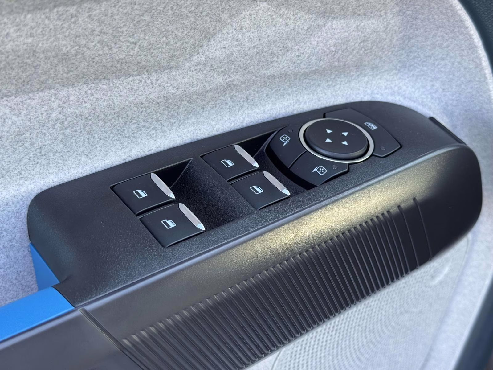 2026 Oxford White Ford Maverick XLT FWD SuperCrew FWD Truck