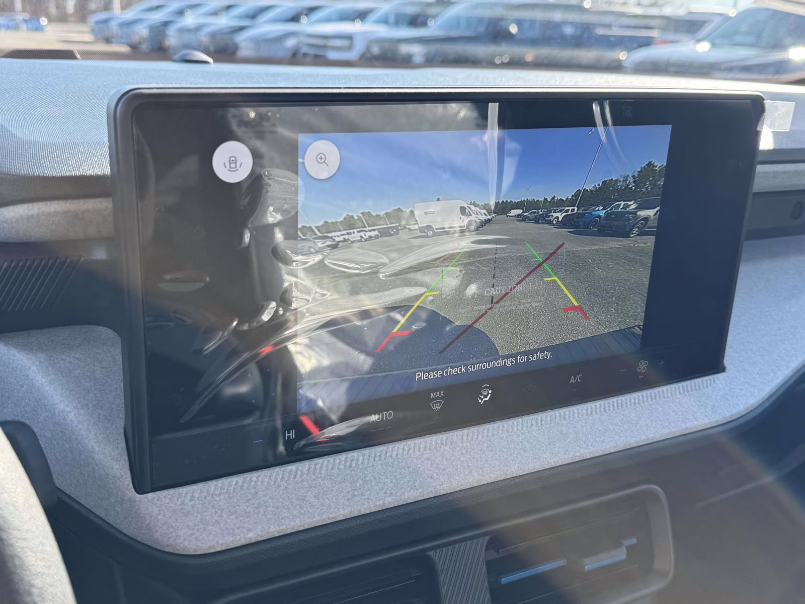 2026 Oxford White Ford Maverick XLT FWD SuperCrew FWD Truck