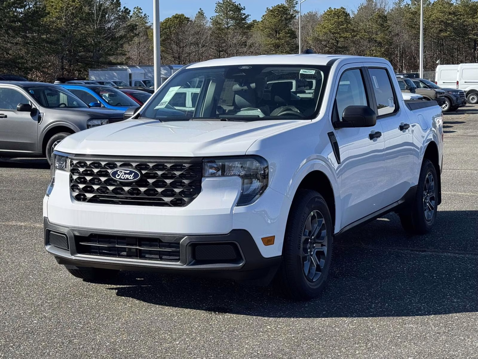 2026 Oxford White Ford Maverick XLT FWD SuperCrew FWD Truck