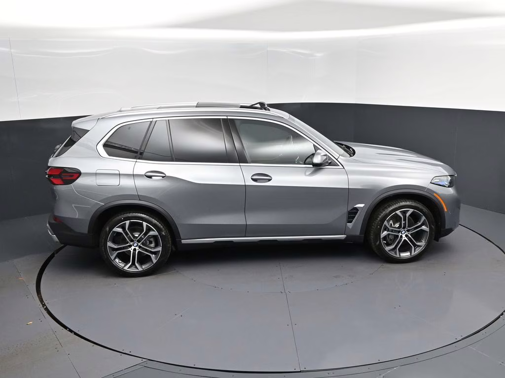 2026 Skyscraper Grey Metallic BMW X5 sDrive40i RWD SUV