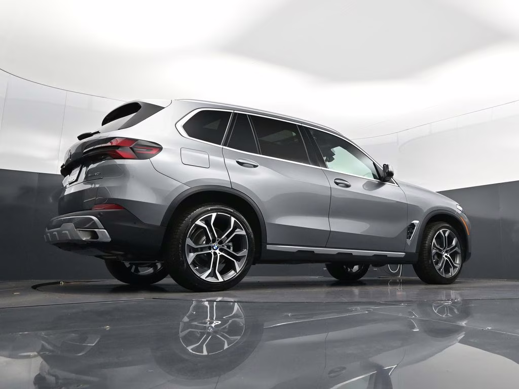 2026 Skyscraper Grey Metallic BMW X5 sDrive40i RWD SUV