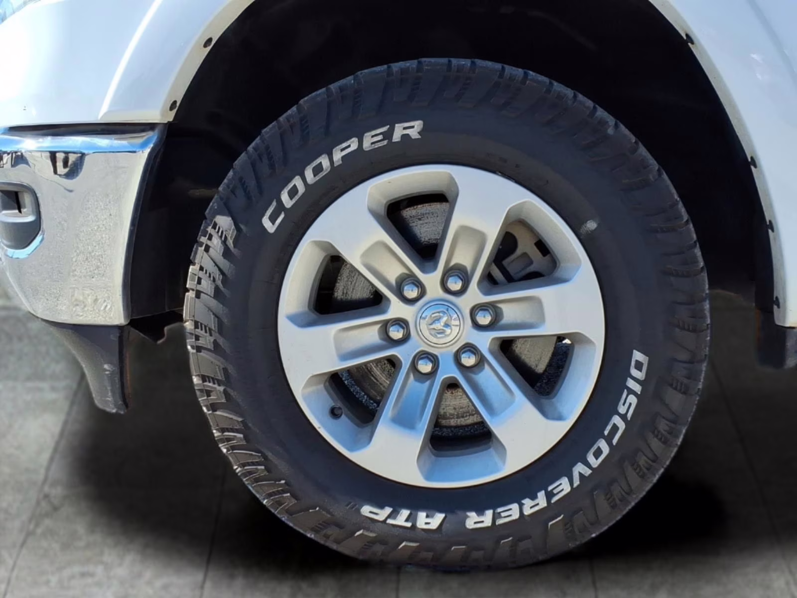 2020 Bright White Clearcoat Ram 1500 Laramie 4X4 Truck