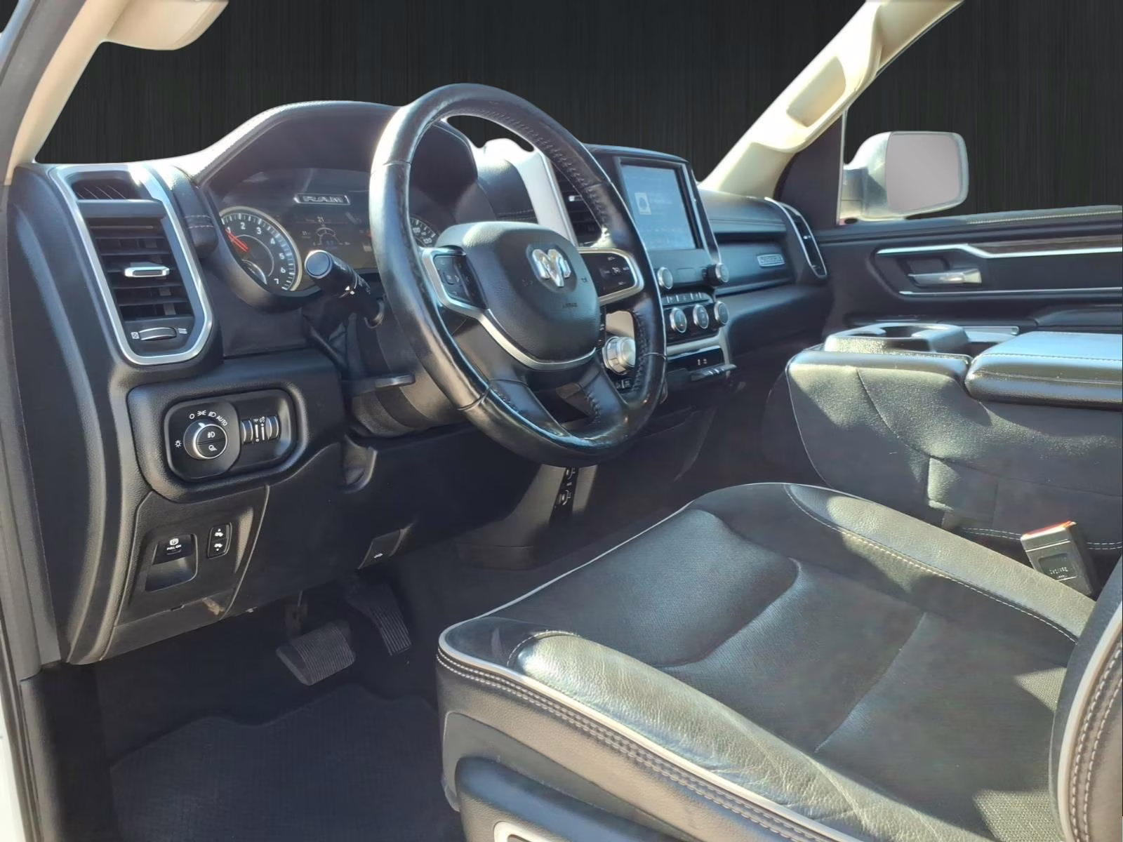 2020 Bright White Clearcoat Ram 1500 Laramie 4X4 Truck
