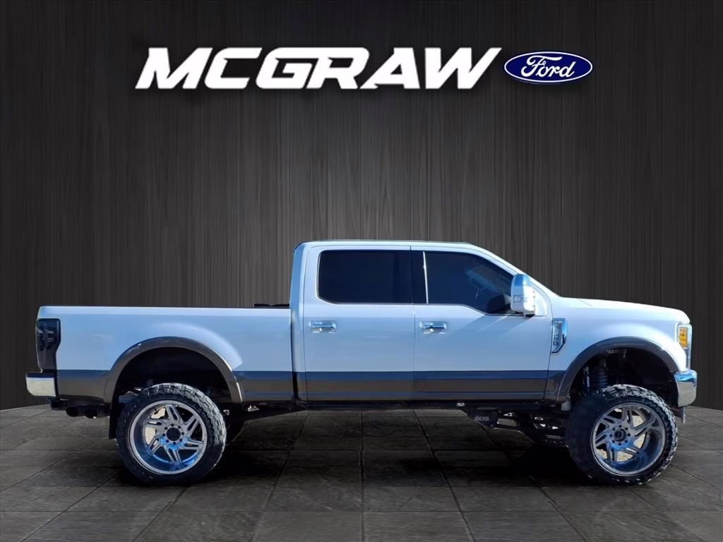 2017 White Platinum Ford Super Duty F-250 SRW King Ranch 4X4 Truck