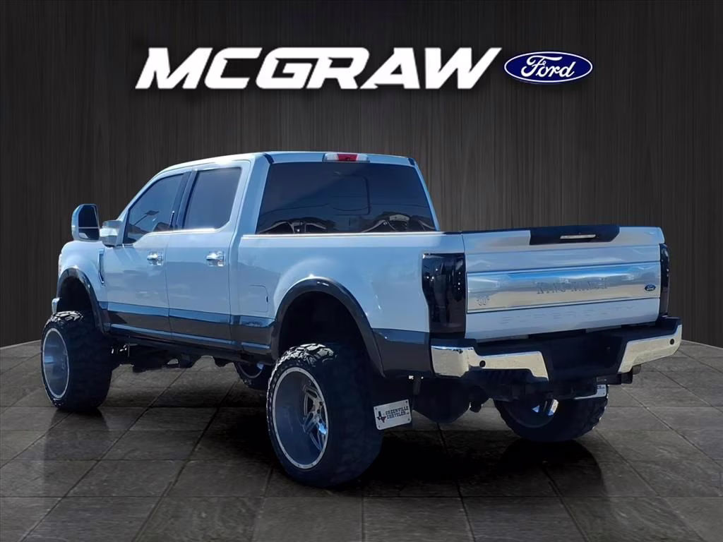 2017 White Platinum Ford Super Duty F-250 SRW King Ranch 4X4 Truck