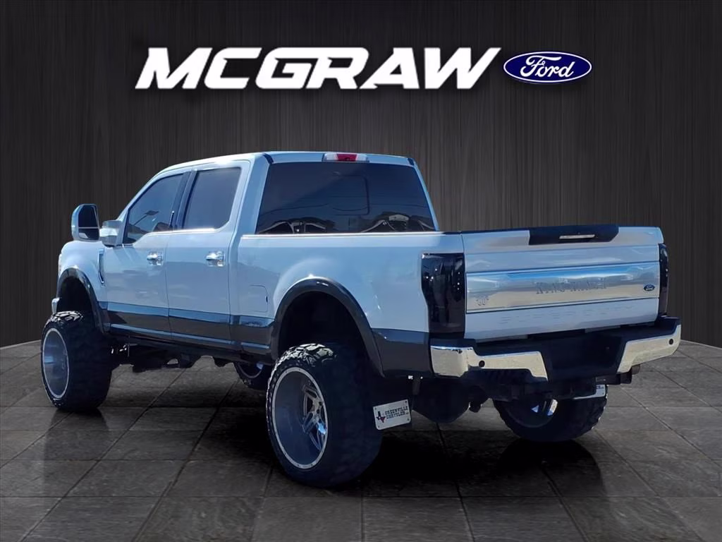 2017 White Platinum Ford Super Duty F-250 SRW King Ranch 4X4 Truck