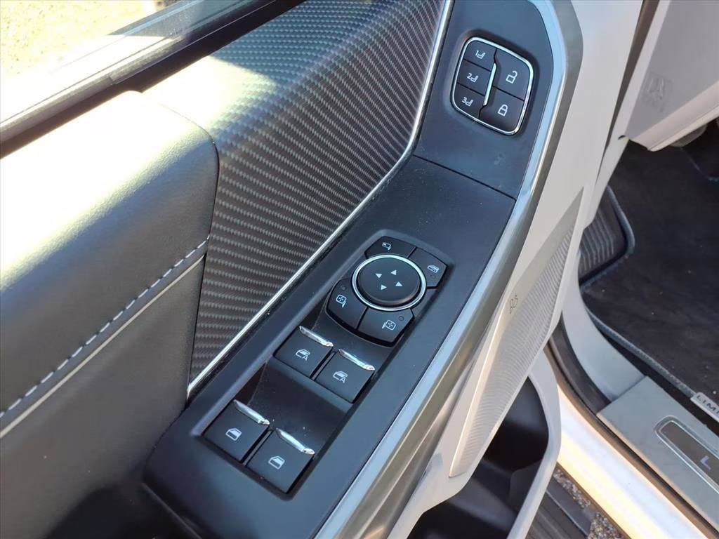 2023 White Metallic Ford F-150 Limited 4X4 Truck