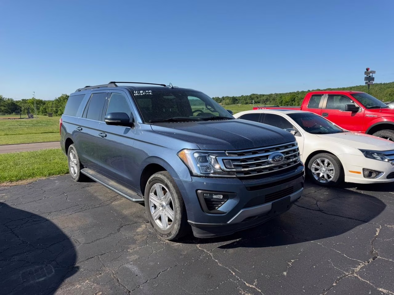2019 Blue Metallic Ford Expedition Max XLT 4X4 SUV