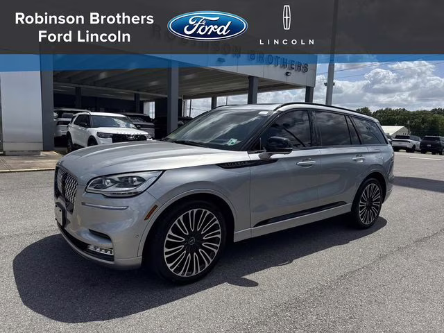 2020 Radiance Metallic Lincoln Aviator Black Label AWD SUV