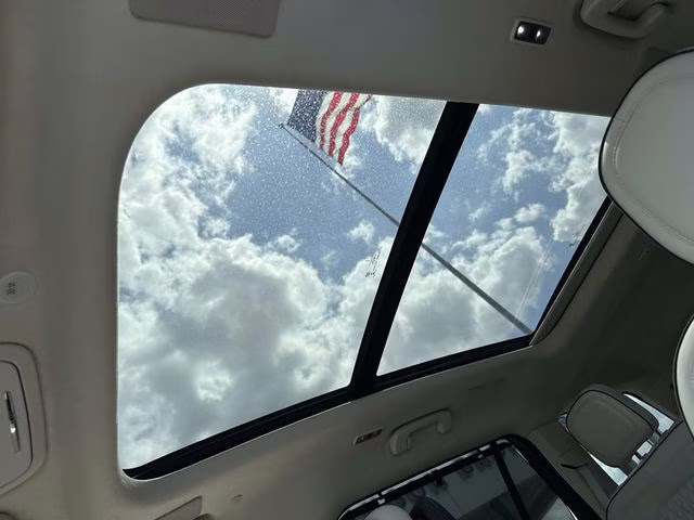 2020 Radiance Metallic Lincoln Aviator Black Label AWD SUV