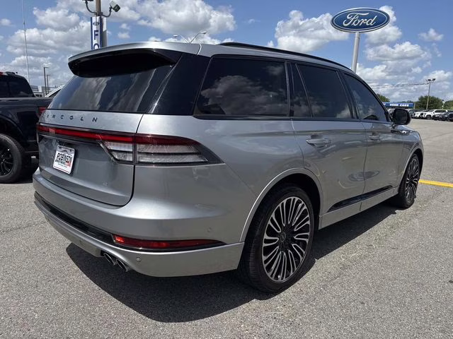 2020 Radiance Metallic Lincoln Aviator Black Label AWD SUV