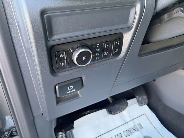 2025 Gray Metallic Ford F-150 XLT 4X4 Truck