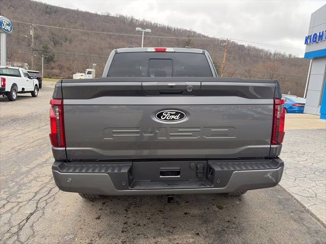 2025 Gray Metallic Ford F-150 XLT 4X4 Truck