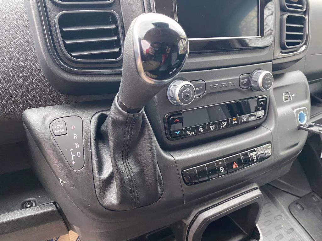 2026 Bright White Clearcoat Ram ProMaster 1500 Low Roof FWD Van